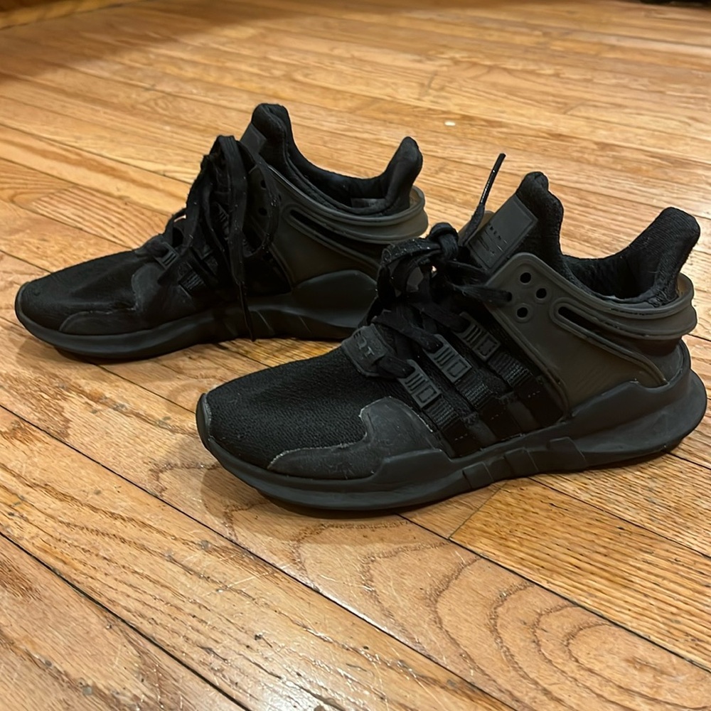 Adidas sneakers size 4.5